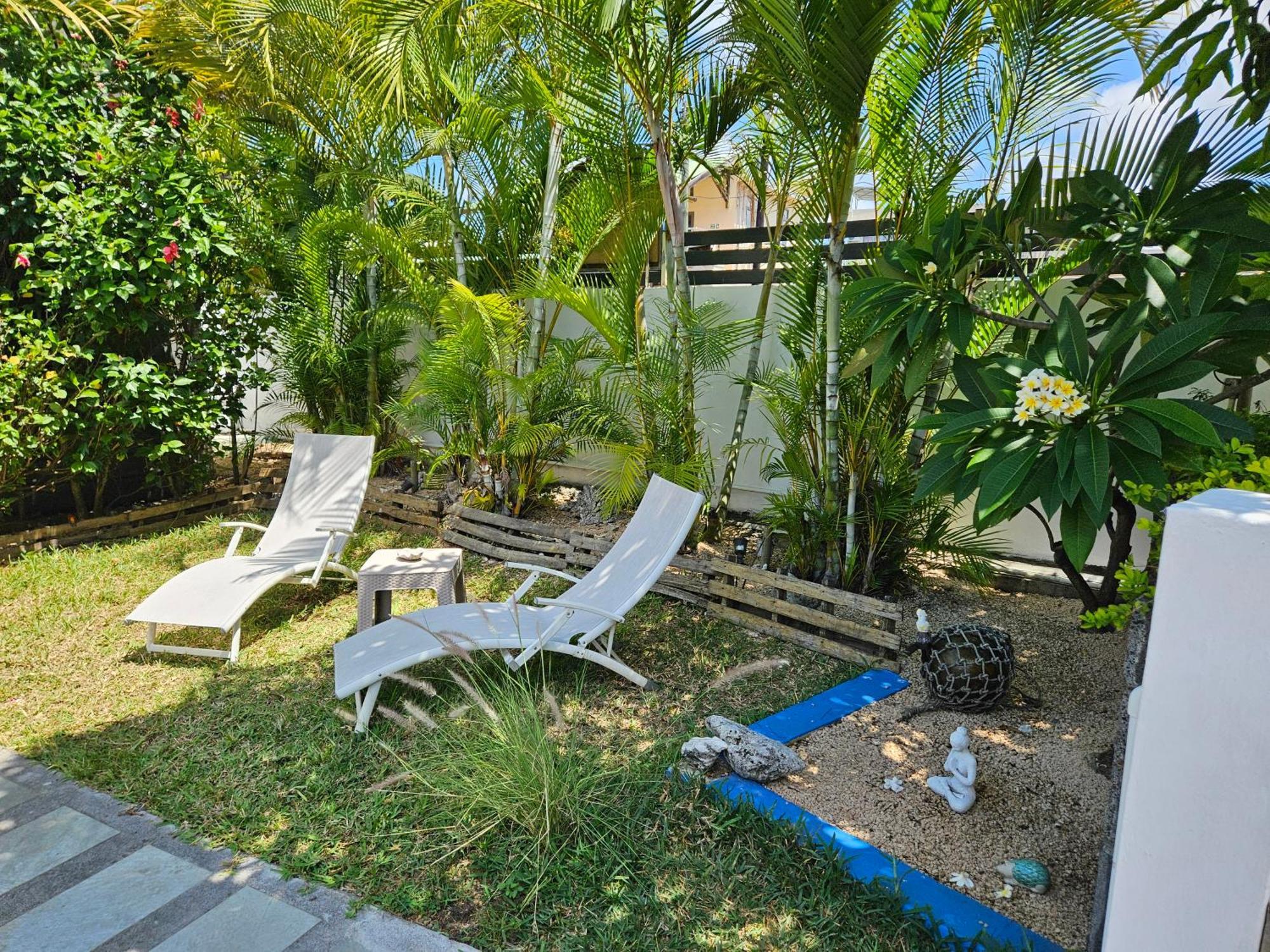 Апартаменти Casa Frangipani Mauritius Тру-д'-О-Дус Екстер'єр фото